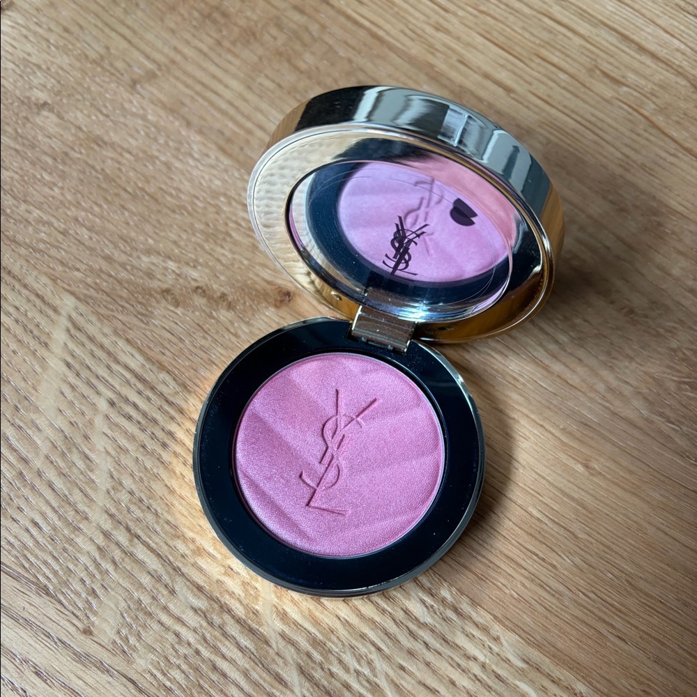 YSL make me blush shade 44